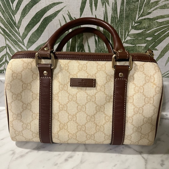 Gucci Handbags - Gucci GG Supreme Small Handbag